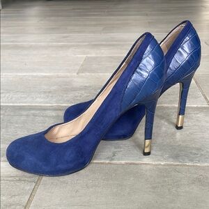 Guess Blue Suede Woman’s Size 6 stiletto high heels